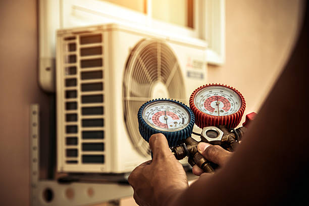 Professional Hvac Installation technician working in Hampton, SC